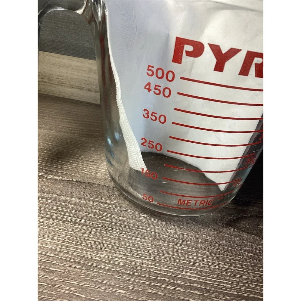 Vintage Pyrex 516 2 Cup Measuring Cup Red Letter Patent Pending Open J Handle